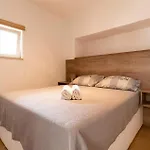 Apartment 1 Bedroom Stunning In