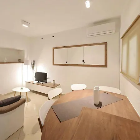 1 Bedroom Amazing In *