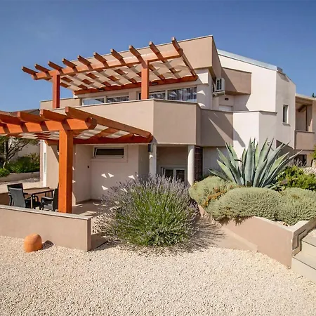 1 Bedroom Amazing In *