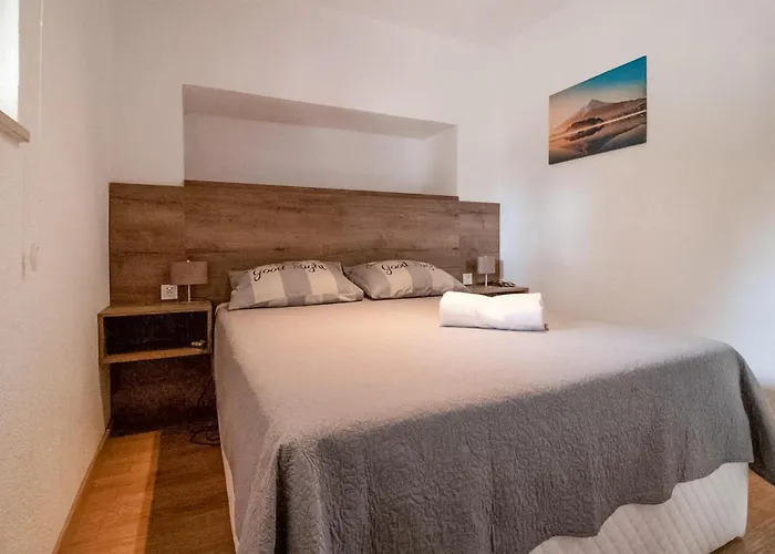 아파트 1 Bedroom Amazing In 비빈제