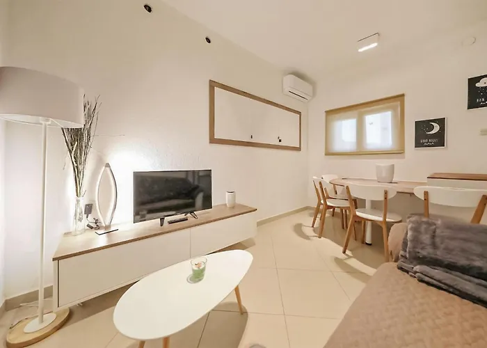 1 Bedroom Amazing In *